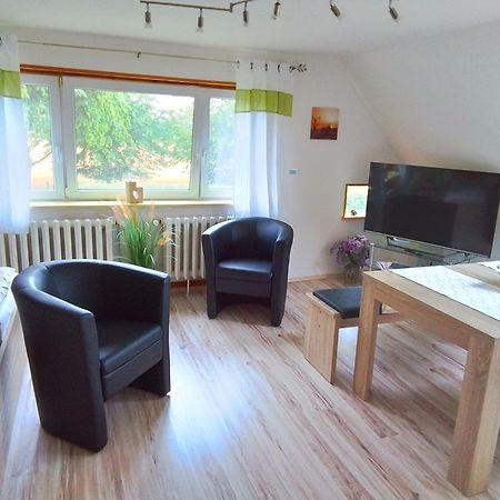 Ferienwohnung Haus im Wind Putbus Exterior foto