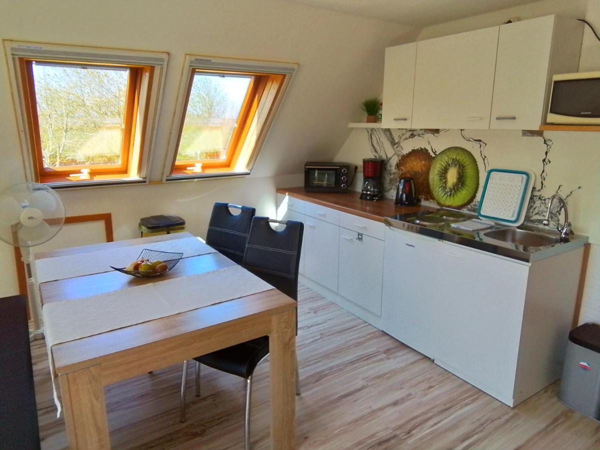 Ferienwohnung Haus im Wind Putbus Exterior foto